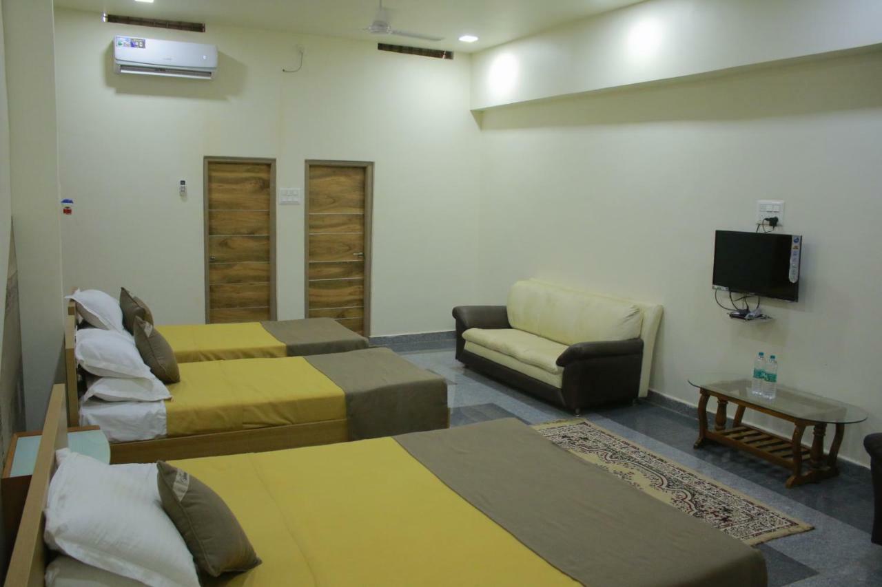 Krishna Villa Badami Exterior photo
